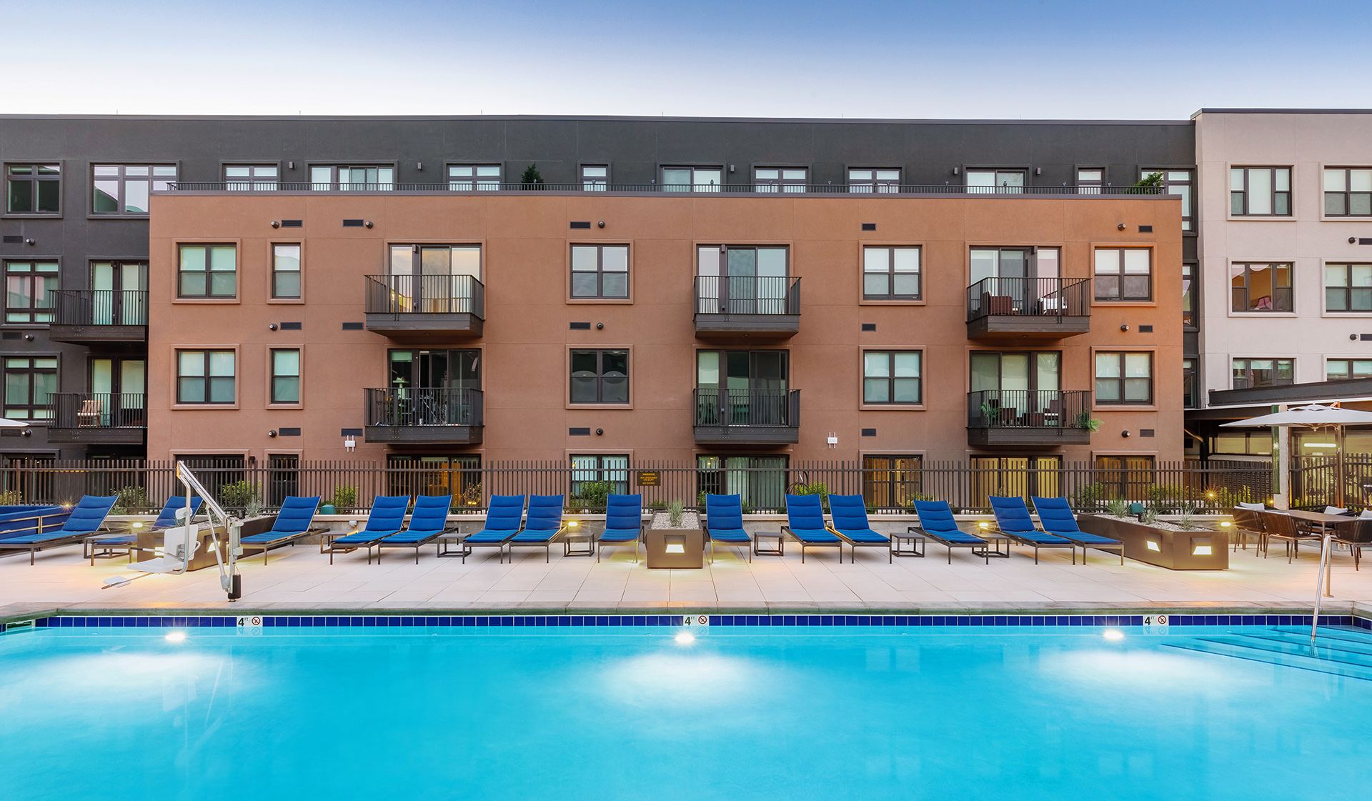 Pool at The Fremont (4 of 4)